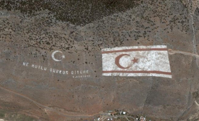 14 hình ảnh lạ lùng tìm thấy trên Google Maps khiến bạn hoang mang - Ảnh 10. 14 hình ảnh lạ lùng tìm thấy trên Google Maps khiến bạn hoang mang - Ảnh 10.