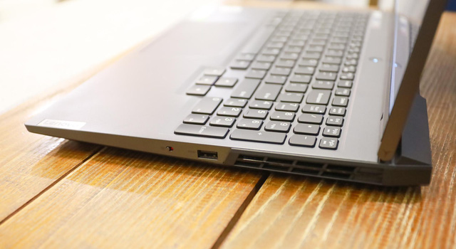 Lenovo Legion 5 Pro: Cỗ xe tăng chiến game hạng nặng, cân hết mọi thể loại AAA bom tấn - Ảnh 6.