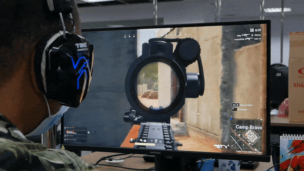 Trải nghiệm màn hình Samsung Odyssey G3: 144Hz, chống xé hình, độ trễ 1ms đúng chuẩn ngon bổ rẻ dành cho mọi thể loại game - Ảnh 4. Trải nghiệm màn hình Samsung Odyssey G3: 144Hz, chống xé hình, độ trễ 1ms đúng chuẩn ngon bổ rẻ dành cho mọi thể loại game - Ảnh 4.