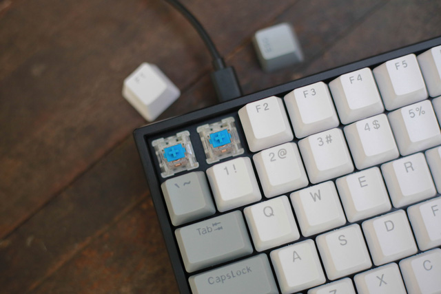 Mê mẩn với cặp đôi bàn phím cơ gaming E-Dra EK384: Nhỏ gọn, siêu tiện lợi, có cả Bluetooth mà vẫn rẻ không ngờ - Ảnh 4.