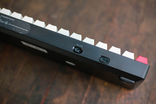 Trên tay cặp đôi bàn phím cơ Bluetooth giá rẻ mà đẹp, gõ siêu ngon: DareU EK871 và EK861 - Ảnh 6. Trên tay cặp đôi bàn phím cơ Bluetooth giá rẻ mà đẹp, gõ siêu ngon: DareU EK871 và EK861 - Ảnh 6.