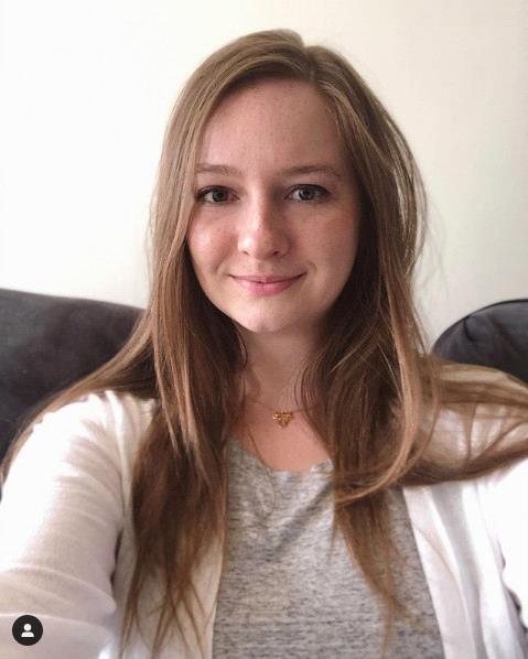 Gặp gỡ nhân vật đóng Mia trong Resident Evil Village, xinh đẹp và nóng bỏng không kém gì game - Ảnh 4. Gặp gỡ nhân vật đóng Mia trong Resident Evil Village, xinh đẹp và nóng bỏng không kém gì game - Ảnh 4.