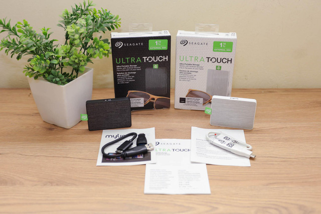 Trầm trồ trước SSD di động Seagate Ultra Touch: Cực đẹp và nhỏ gọn, tốc độ nhanh xé gió - Ảnh 1. Trầm trồ trước SSD di động Seagate Ultra Touch: Cực đẹp và nhỏ gọn, tốc độ nhanh xé gió - Ảnh 1.